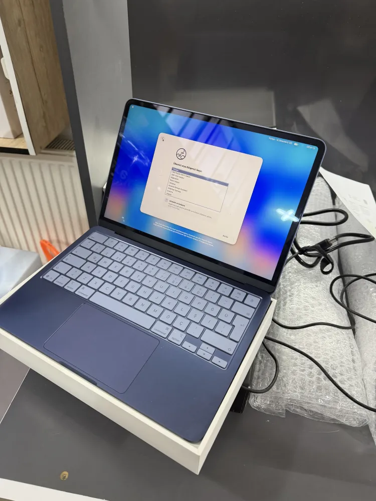23 AY GARANTİLİ MACBOOK NEO